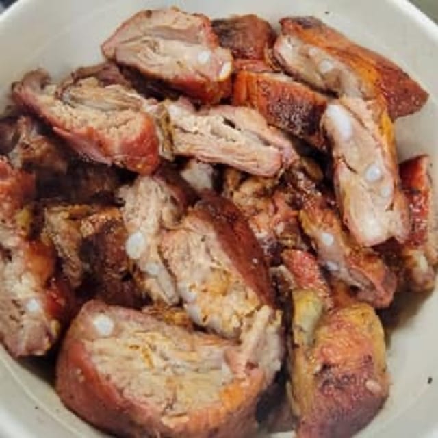 Bucket Rib Tips.